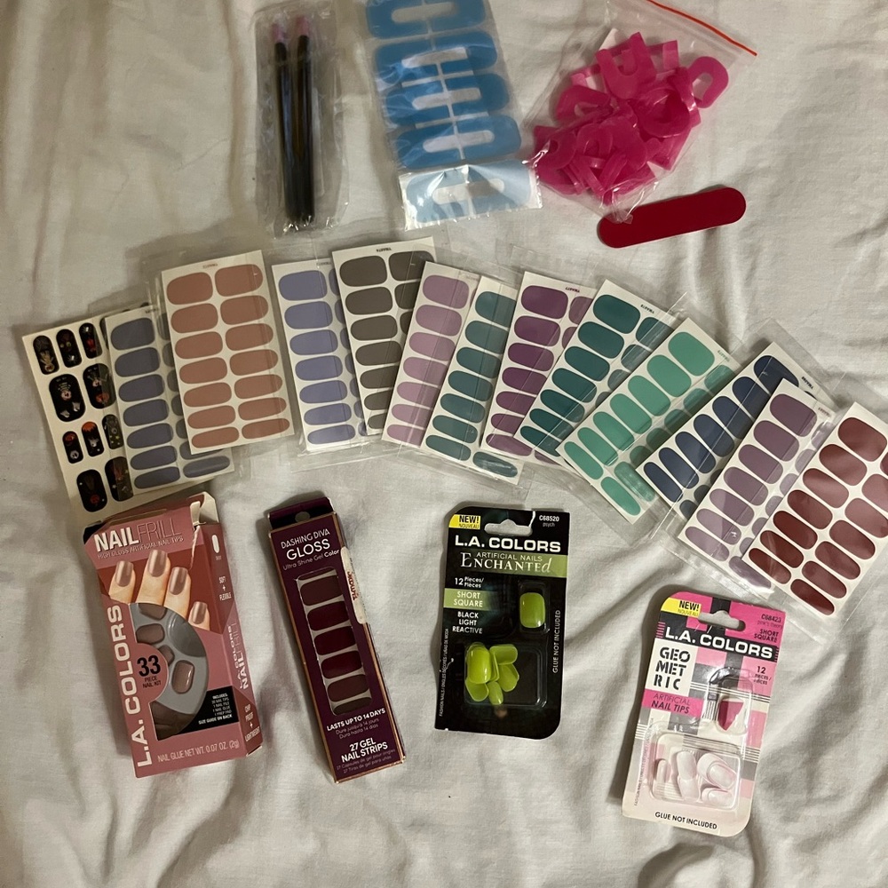 L.A. Press on Nails and nail wraps